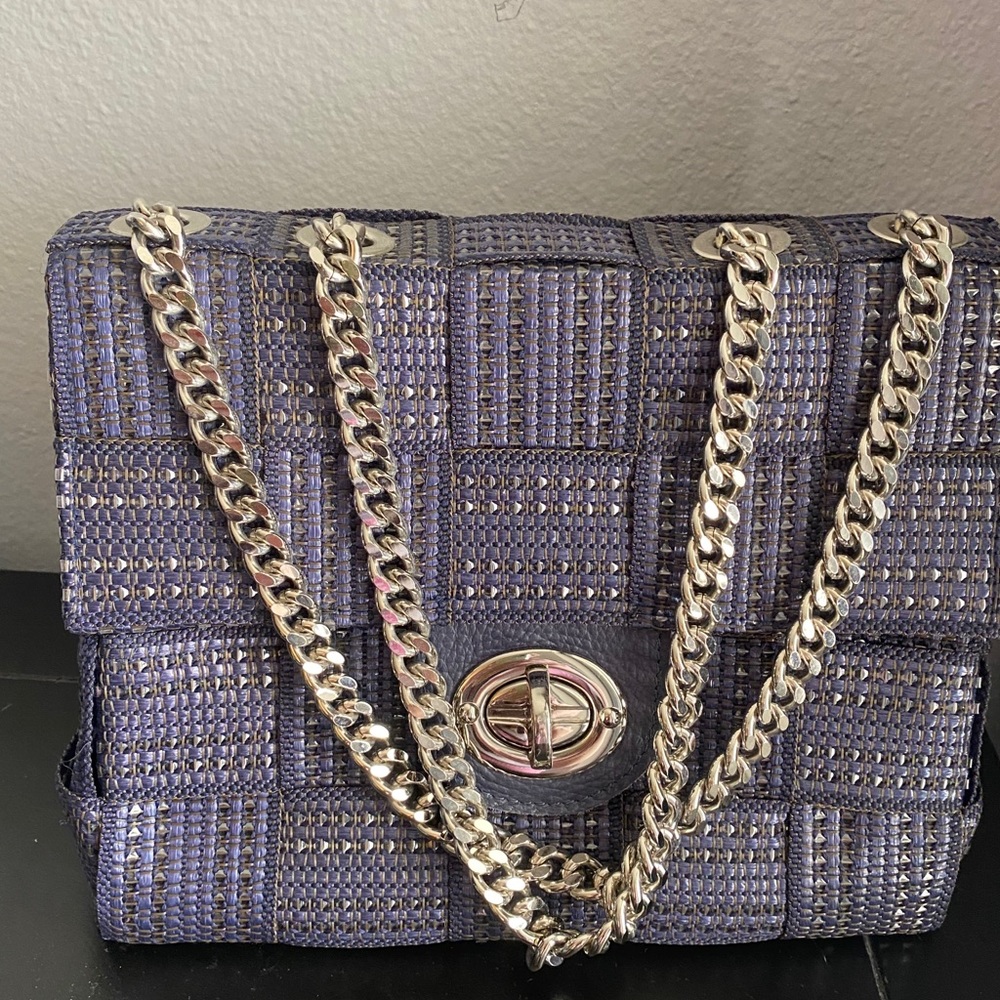 Alma Tonutti Blue handbag, adjustable chain. Excellent condition.